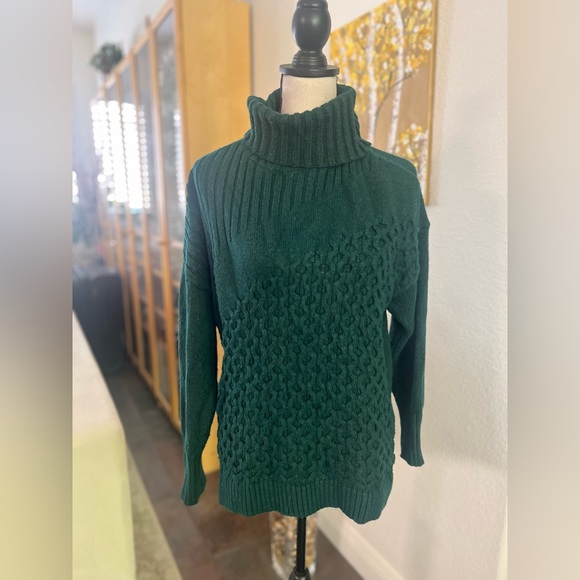 Nine West - evergreen woven turtleneck sweatshirt with different patterns - Picture 3 of 10